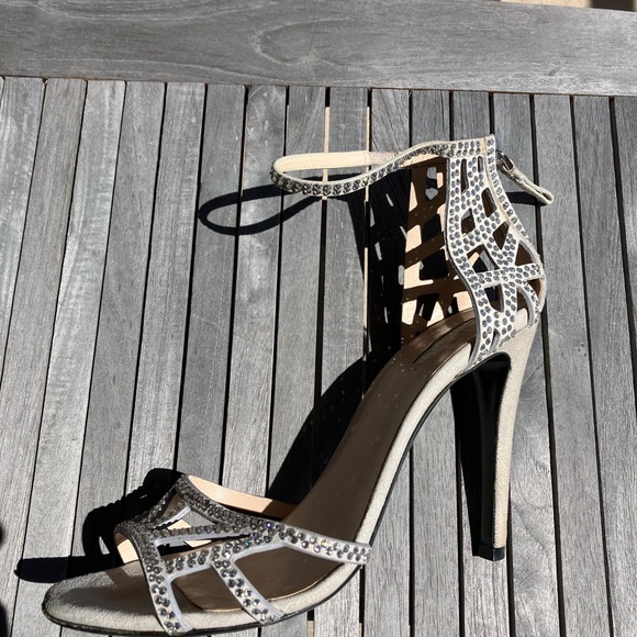 Georgio Armani Silver Stiletto Heels with Lattice Straps - Picture 1 of 6